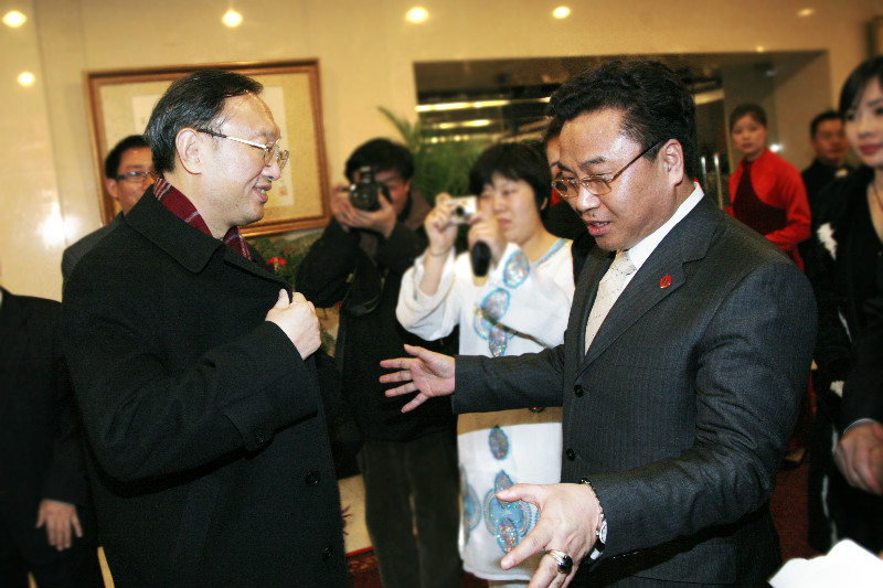 1574659886852815.jpg mazhenxuanhuichangxiangwaijiaobuchangyangjie绡猨ieshaobenzhongxindezhanqingkuang (2).jpg
